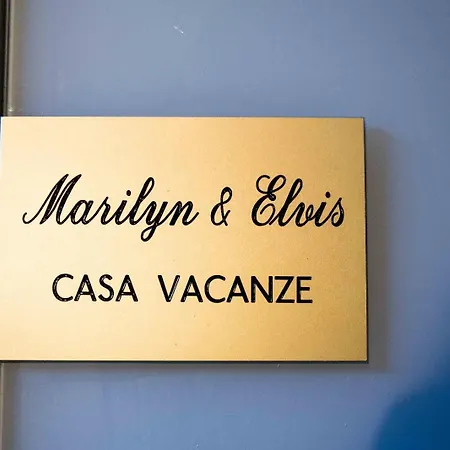Marylin & Elvis Vila Múggia Exterior foto